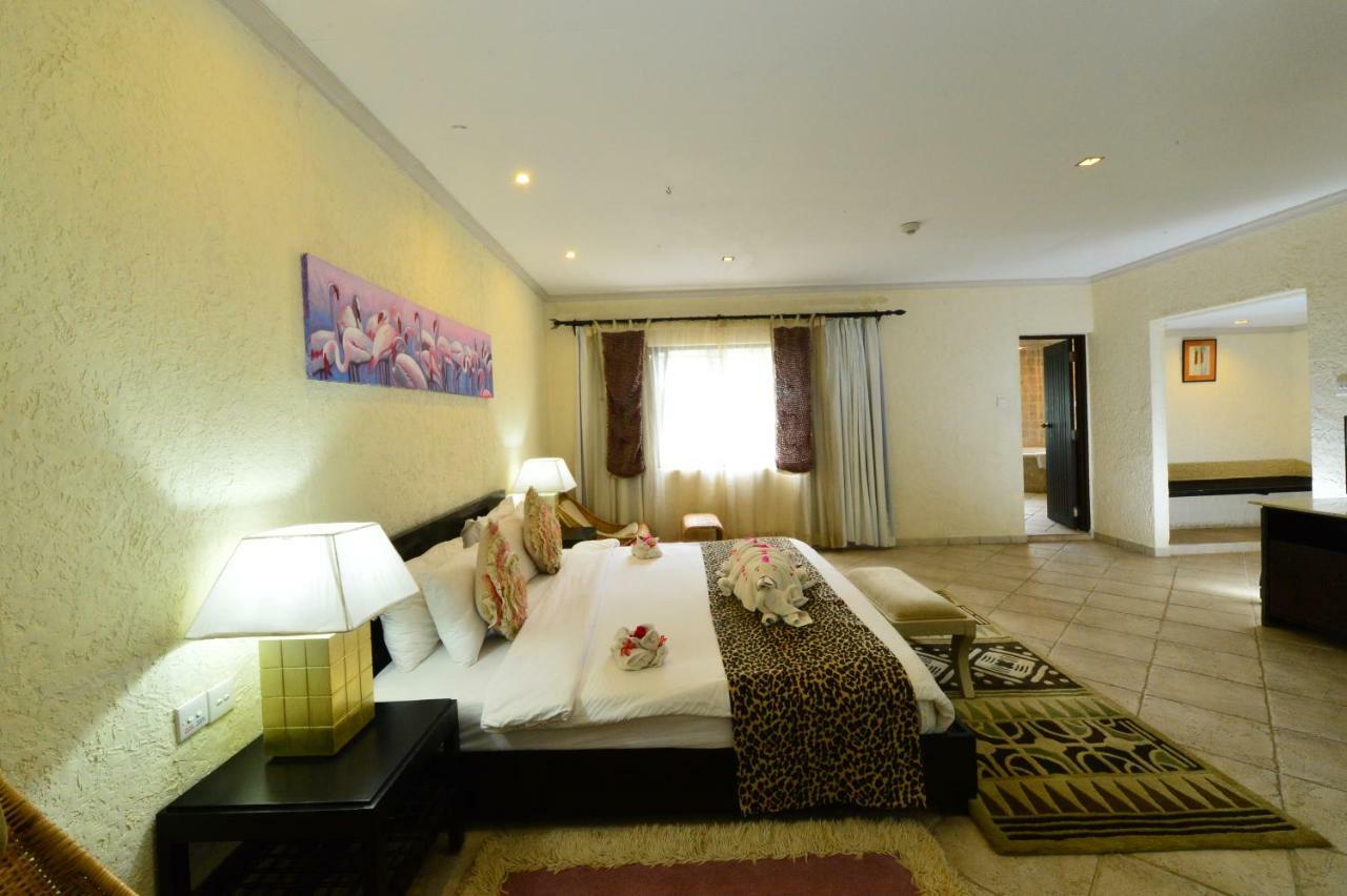 Diani Reef Beach Resort & Spa - Your Beachfront Bliss Awaits Діані-Біч Екстер'єр фото